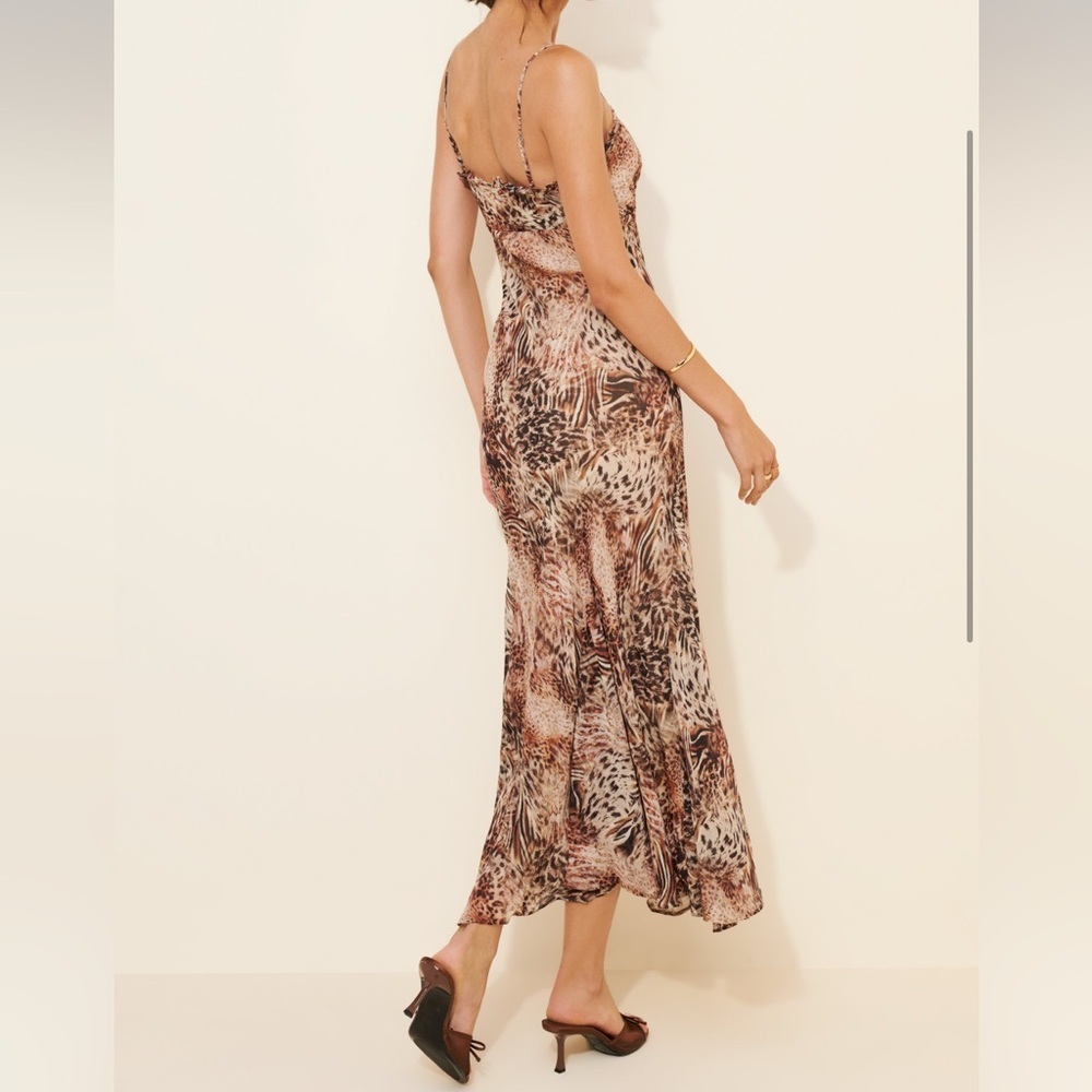 Maeryn Maxi Dress in Taupe Brown Leopard ASTR the Label Size Small - Picture 5 of 11
